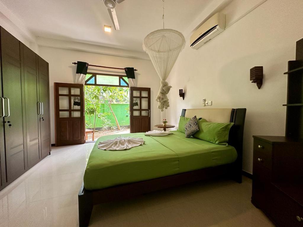 Siyon Yula - Guest House Hikkaduwa Bagian luar foto